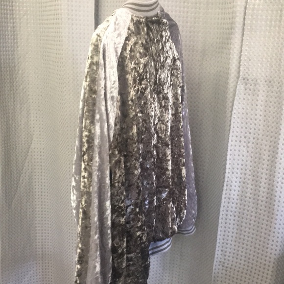 Velvet jacket - Picture 2 of 4